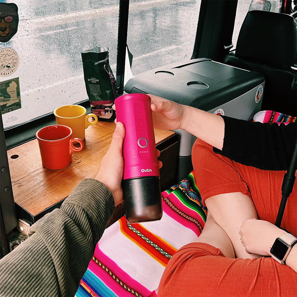 Portable Espresso Machine (Fuchsia Pink)
